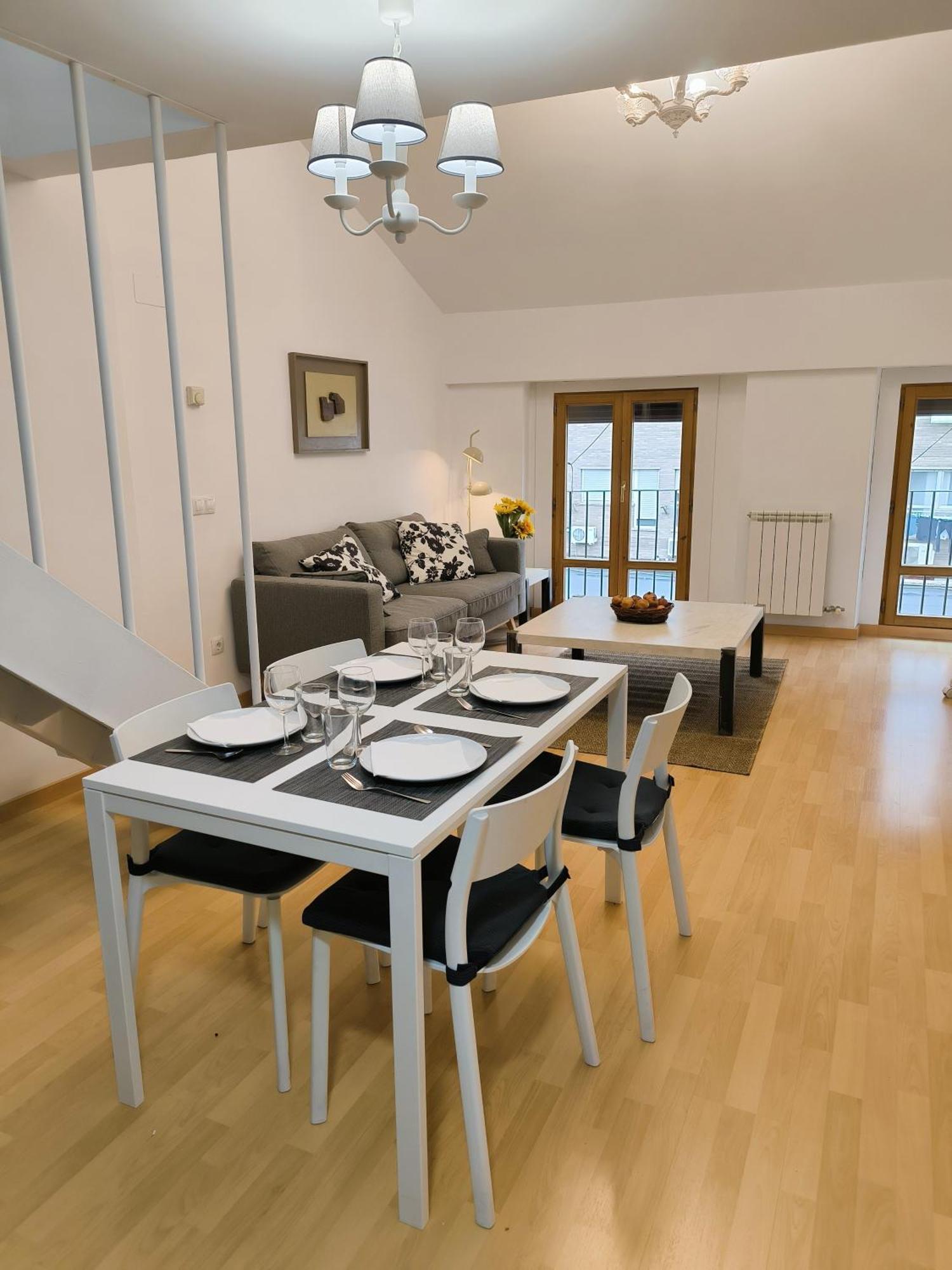 El Loft Del Casco By Alogest Apartment Zaragoza Luaran gambar